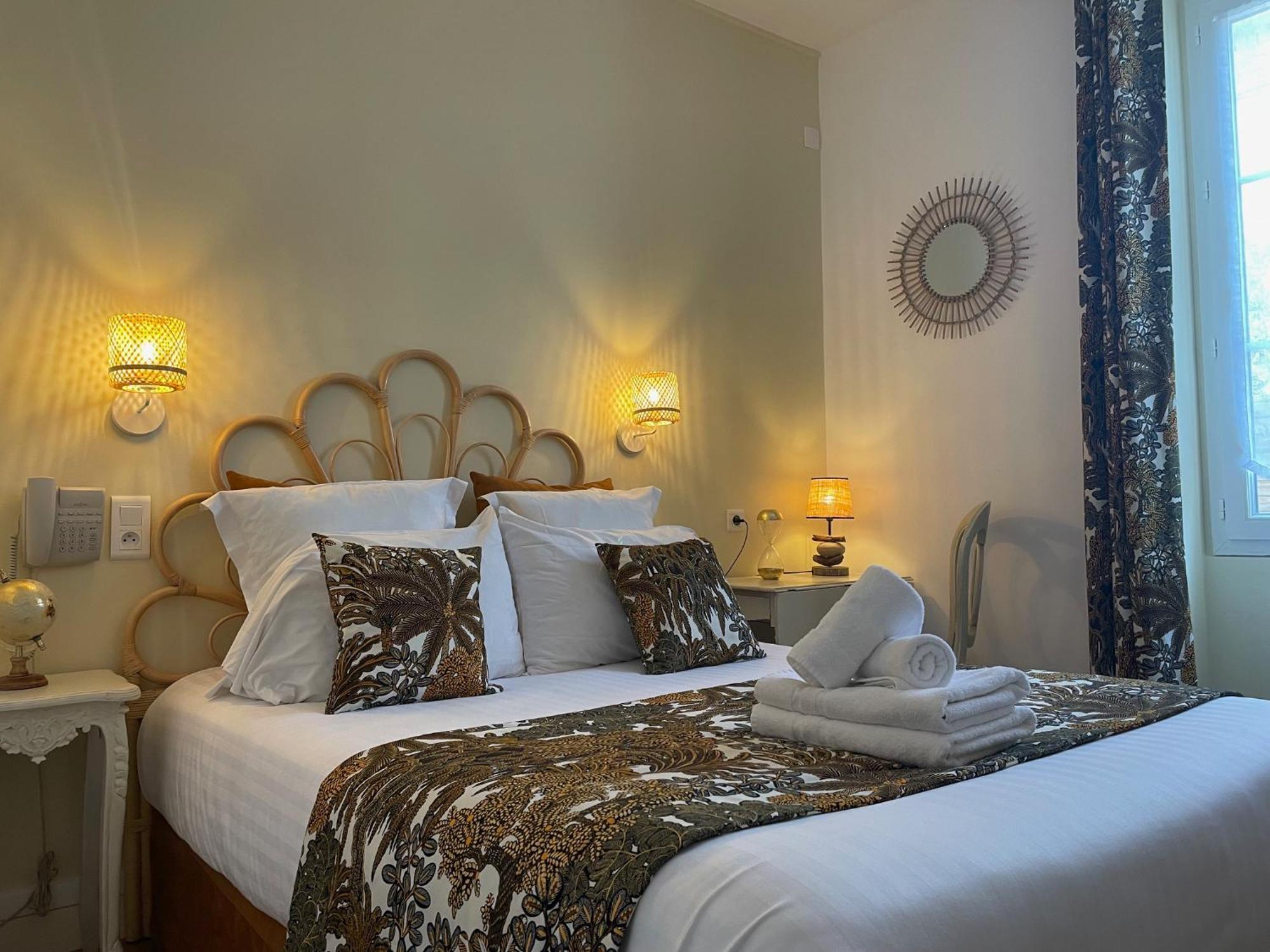 Hotel Le Peu Breton Сент-Марі-де-Ре Номер фото