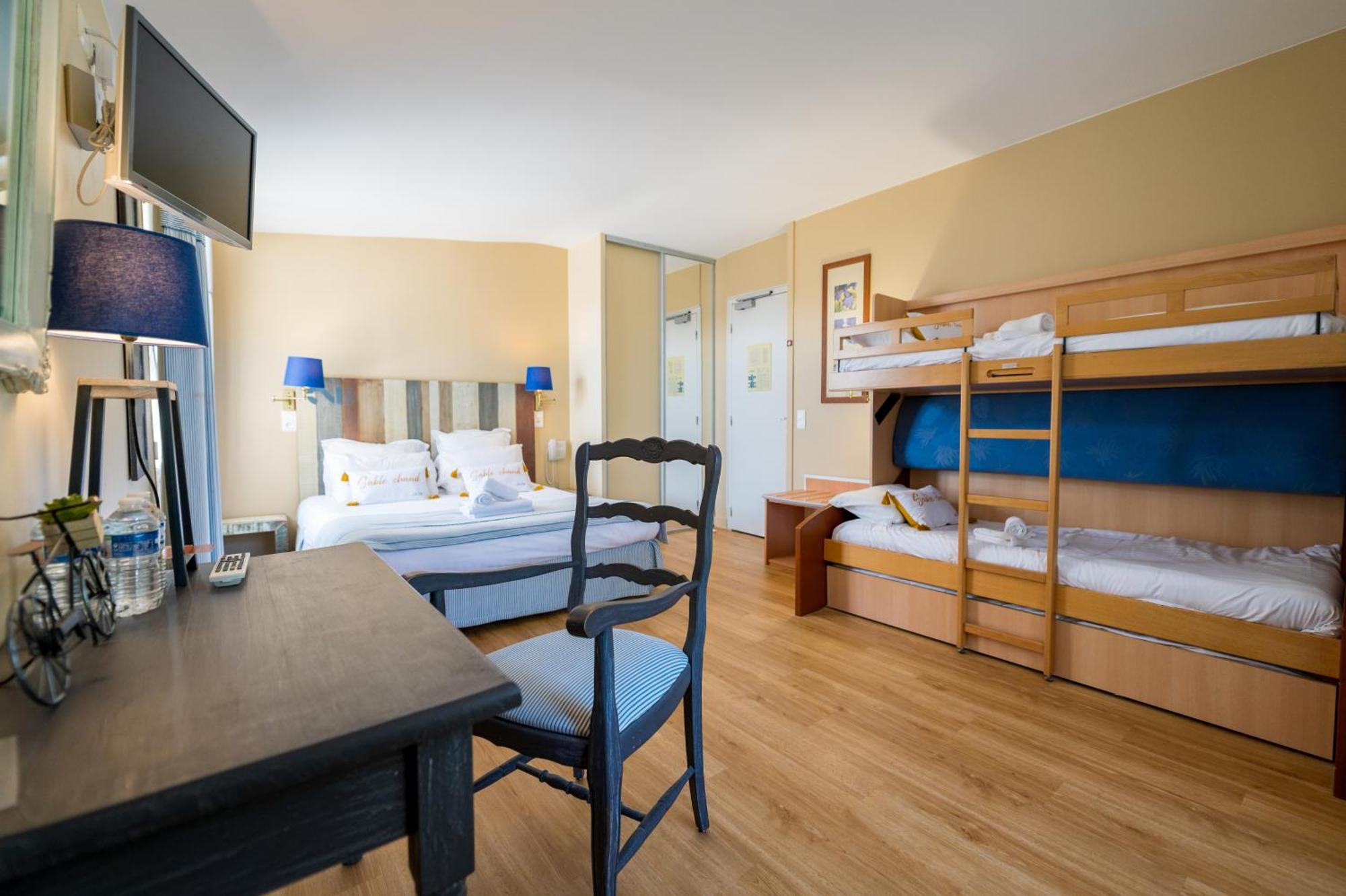 Hotel Le Peu Breton Сент-Марі-де-Ре Номер фото